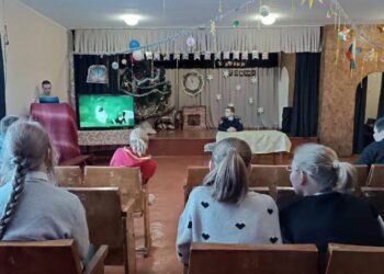 В Херсонской области сотрудники полиции рассказали школьникам о вреде наркотиков